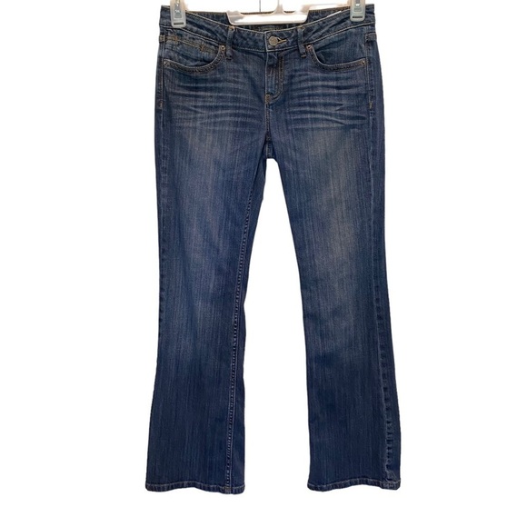 Banana Republic Factory Women's size 4S/27 Medium Wash Boot Cut low rise Jeans - Picture 1 of 8
